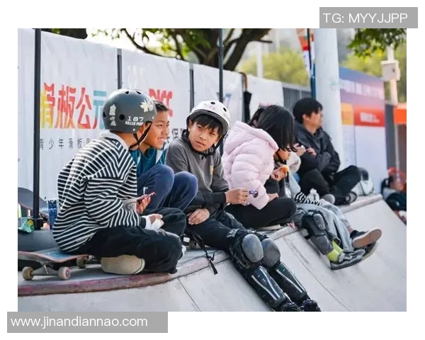 滑板纪实:记录广州滑板队的突破历程